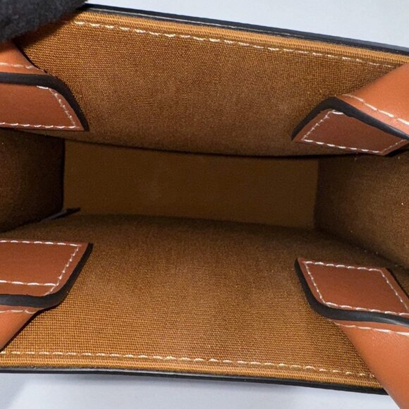 Celine Mini Vertical Cabas in Triomphe - Picture 8 of 8